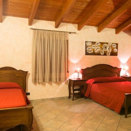 Agriturismo U' Casinu Da Scala 肯波拉圣吉奥瓦尼 外观 照片