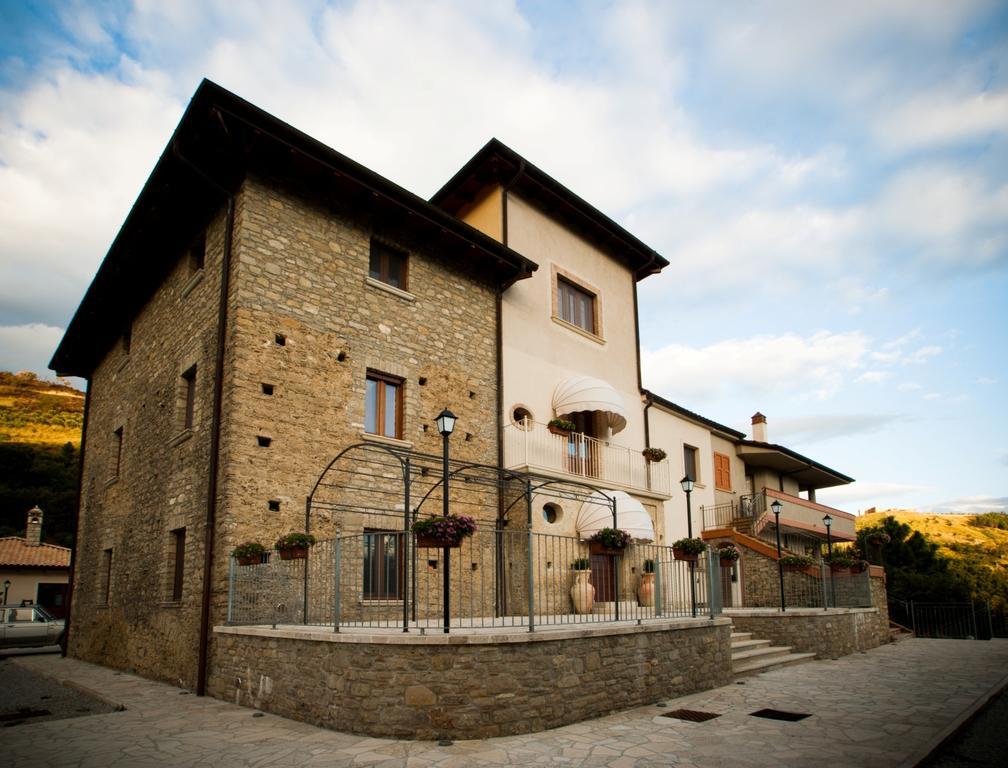 Agriturismo U' Casinu Da Scala 肯波拉圣吉奥瓦尼 外观 照片